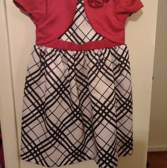 Dresses - Picture 2 of 7